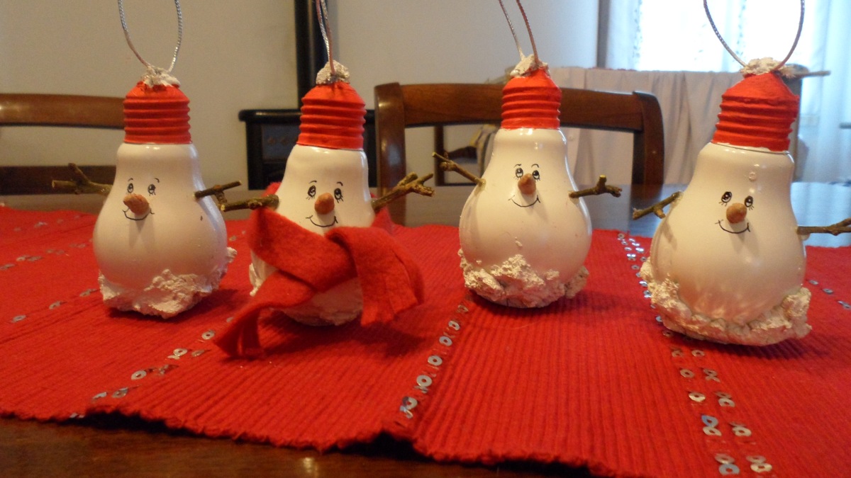 Decorazioni Natalizie Con Lampadine.Pupazzi Di Neve Di Natale Petits Travaux